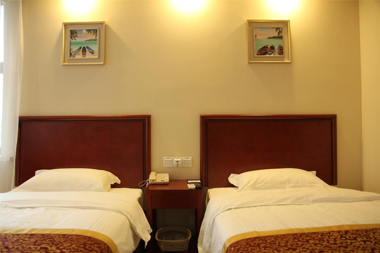 Greentree Inn Zhengzhou Xinzheng City Longhu Town Xiangyun Road Express Hotel Exterior foto